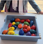 Runde Sache - Stressballverkauf für Obdachlosenhilfe